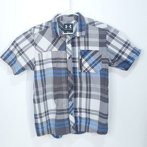 UNDER ARMOUR Men’s Short Sleeve Casual Shirt Size XL Color Blue / Black Plaid